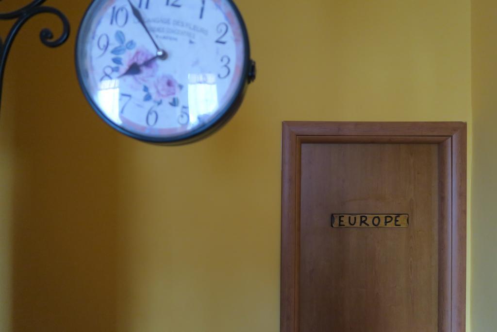 When In Rome Accommodation ภายนอก รูปภาพ