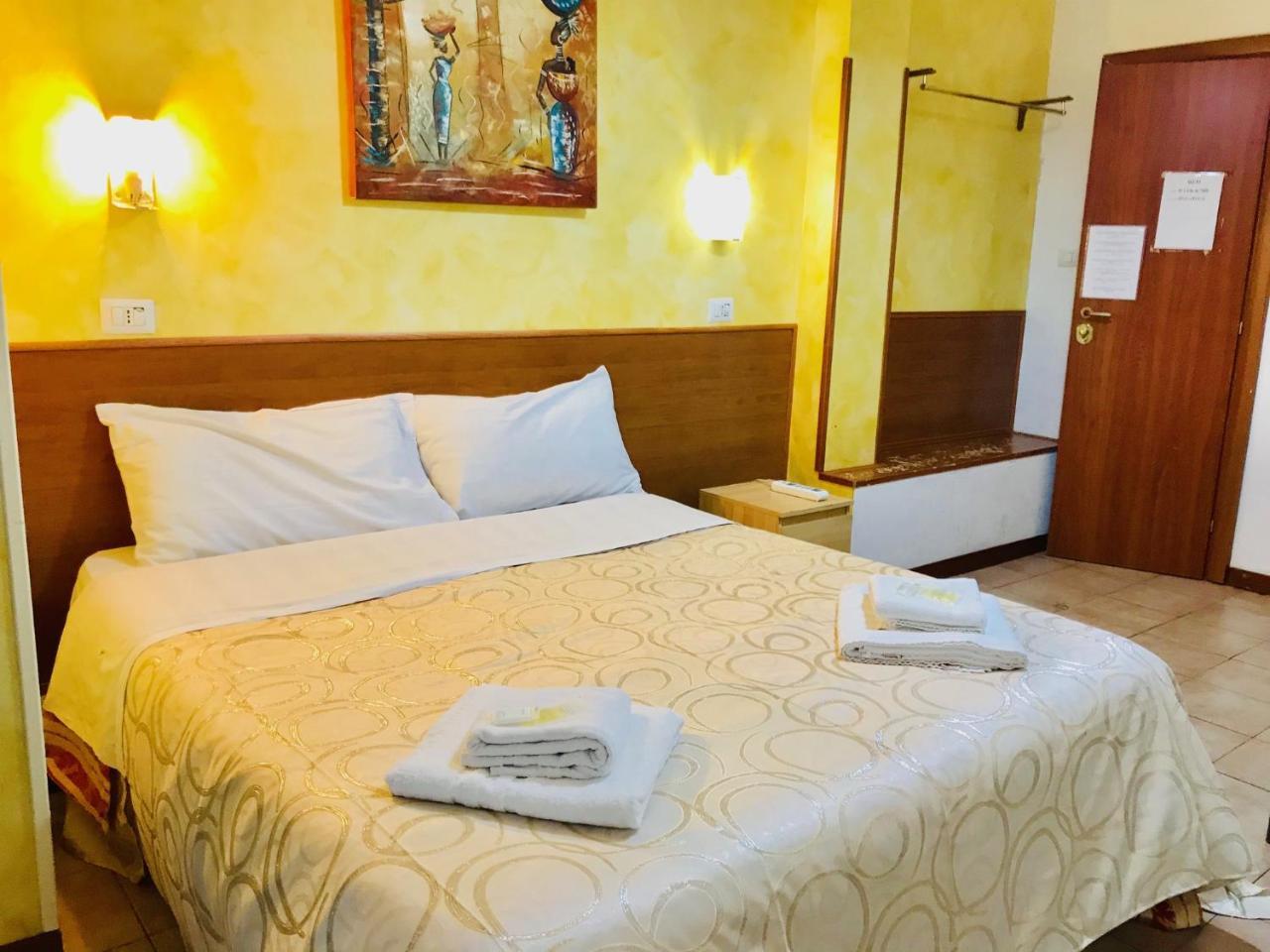 When In Rome Accommodation ภายนอก รูปภาพ