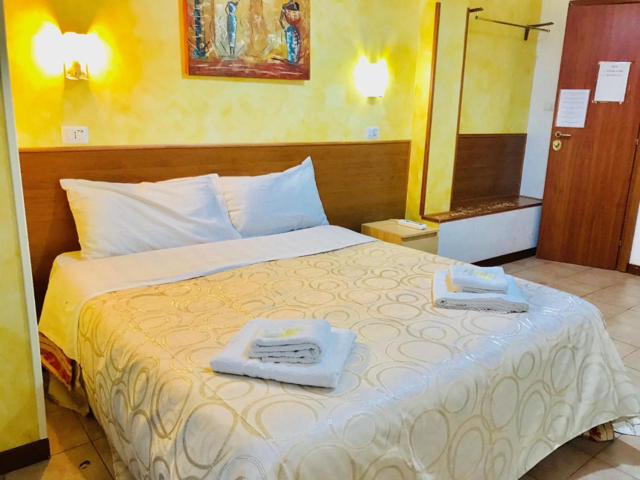 When In Rome Accommodation ภายนอก รูปภาพ