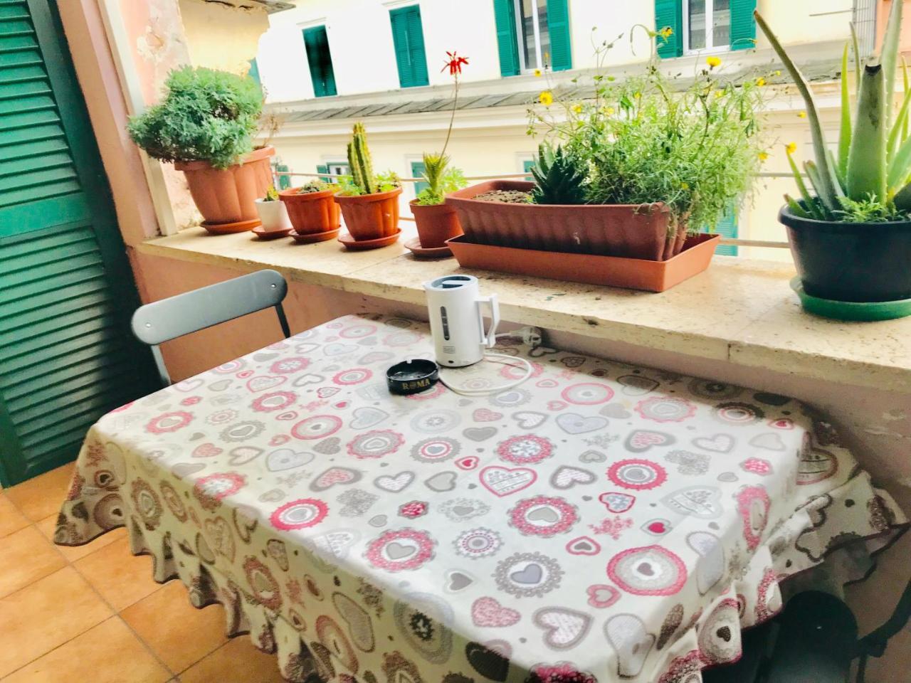 When In Rome Accommodation ภายนอก รูปภาพ