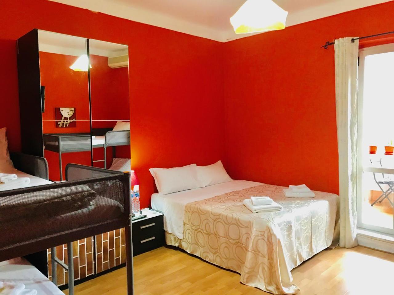 When In Rome Accommodation ภายนอก รูปภาพ
