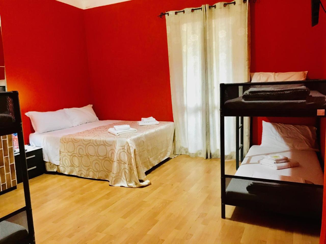 When In Rome Accommodation ภายนอก รูปภาพ