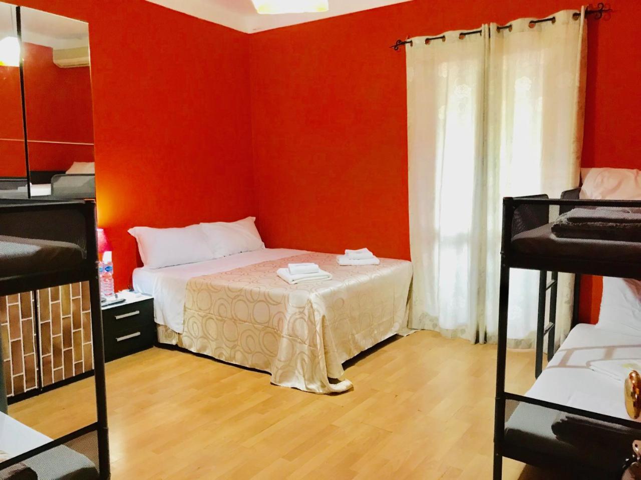 When In Rome Accommodation ภายนอก รูปภาพ