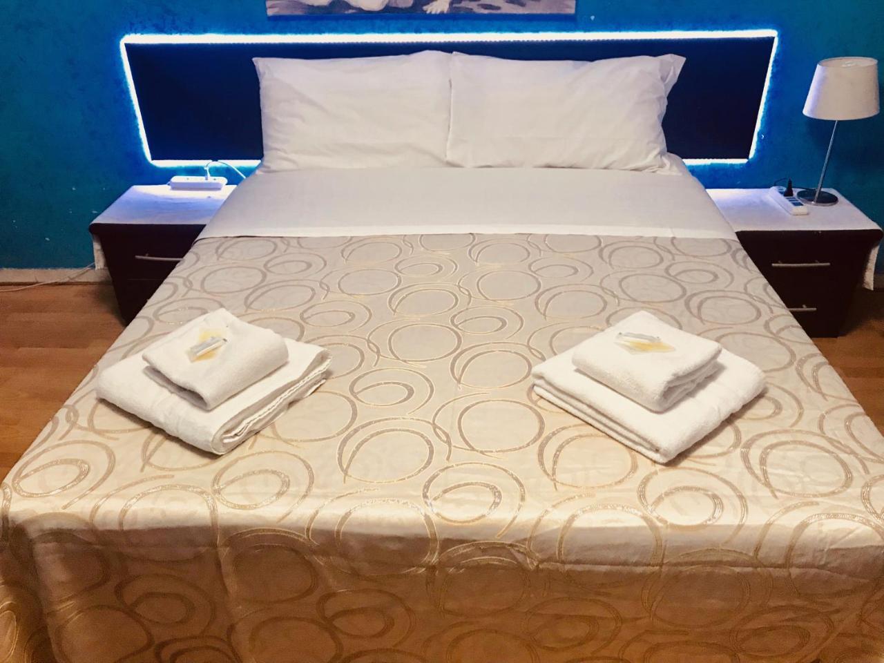 When In Rome Accommodation ภายนอก รูปภาพ